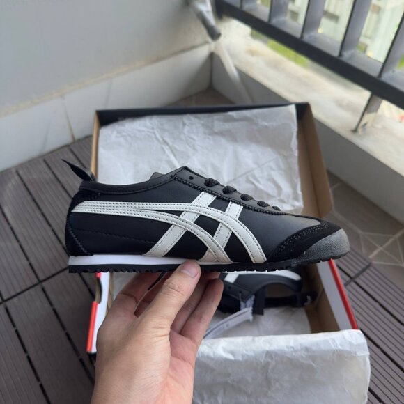 Onitsuka/Tiger MEXICO 66 Sneaker Athletic BLACK/WHITE - Picture 1 of 6